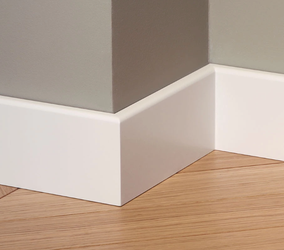 LAGRUS Listwa przypodłogowa WILGOCIOODPORNA SLIM 80 R5 Plus BIAŁA 2,44m